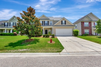 Spacious 4-Bedroom Home for Rent in Sought-After Brickhope Greens