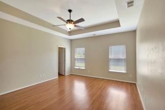 Spacious 4-Bedroom Home for Rent in Sought-After Brickhope Greens