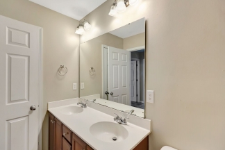 Spacious 4-Bedroom Home for Rent in Sought-After Brickhope Greens
