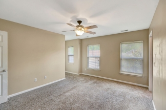 Spacious 4-Bedroom Home for Rent in Sought-After Brickhope Greens