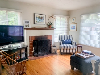 Adorable Cottage-Style 2 Bedroom Saratoga Home on Large Lot!