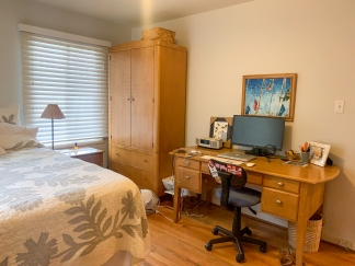 Adorable Cottage-Style 2 Bedroom Saratoga Home on Large Lot!