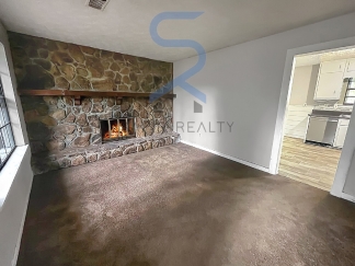 6224 Wellington Dr - Sizzling Summer Steal! Move in by Aug 15th and choose your reward — a FREE 55 Smart TV or a $250 Amazon gift card, on us! Don’t miss out!