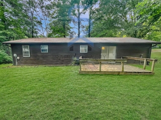 6224 Wellington Dr - Sizzling Summer Steal! Move in by Aug 15th and choose your reward — a FREE 55 Smart TV or a $250 Amazon gift card, on us! Don’t miss out!
