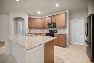 4 Bedroom Fort Worth Estate