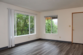 1 Bed 1 Ba Apartment on Gibbs St. Near OHSU and Marquam Hill