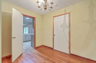 Spacious and Charming Brick Ranch in the Heart of Summerville