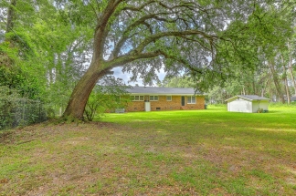 Spacious and Charming Brick Ranch in the Heart of Summerville