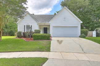 Home in Crowfield Plantation!