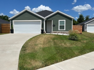 $500 Off Move-In Special! -Spacious 3BR/2BA for rent in Fayetteville, AR