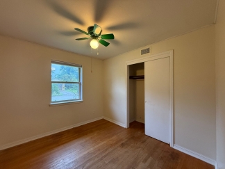 Available for Showing Now! 18-Month Lease Offer!! ***SPECIAL 50% OFF 1ST FULL MONTH'S RENT ~ IF 18-MONTH LEASE SIGNED***    Charming 4 bedroom home in Warr Acres!