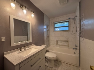 Available for Showing Now! 18-Month Lease Offer!! ***SPECIAL 50% OFF 1ST FULL MONTH'S RENT ~ IF 18-MONTH LEASE SIGNED***    Charming 4 bedroom home in Warr Acres!