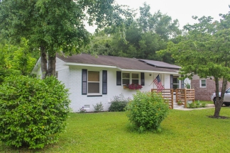 Renovated 3-Bedroom Single-Story Home with Private Backyard in James Island