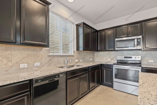 3 Bed-2 Bath- Move-In Ready in Lake Pointe