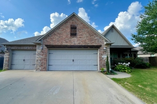 Stunning 3-Bedroom Home in the Heart of Fayetteville! Apply Today!