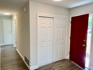 Cute Single Level Home in Great Neighborhood