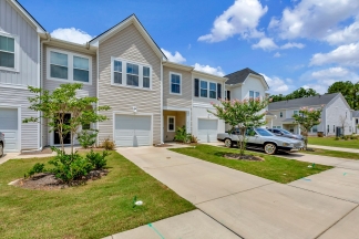 Beautiful 3-bedroom, 2.5-bathroom townhome now available in North Charleston!