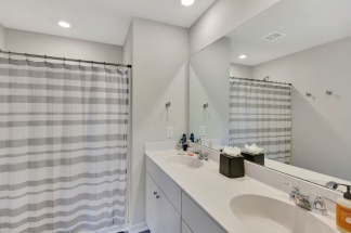 Beautiful 3-bedroom, 2.5-bathroom townhome now available in North Charleston!
