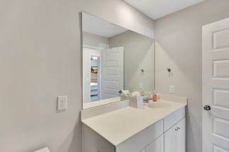 Beautiful 3-bedroom, 2.5-bathroom townhome now available in North Charleston!