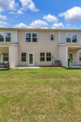 Beautiful 3-bedroom, 2.5-bathroom townhome now available in North Charleston!