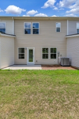 Beautiful 3-bedroom, 2.5-bathroom townhome now available in North Charleston!