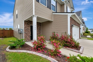 True Southern Living In Lindera Preserve!