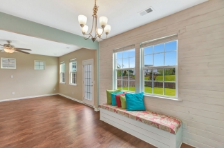 True Southern Living In Lindera Preserve!