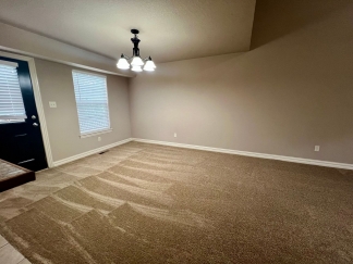 Beautiful 4 Bedroom/2.5 Bathroom Duplex COMING SOON!