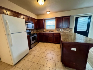 Beautiful 4 Bedroom/2.5 Bathroom Duplex COMING SOON!