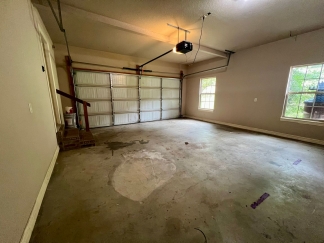 Beautiful 4 Bedroom/2.5 Bathroom Duplex COMING SOON!