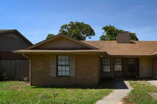 Cute 2 Bedroom Kennedale Half Duplex
