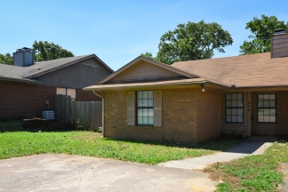 Cute 2 Bedroom Kennedale Half Duplex