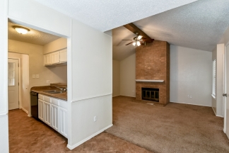 Cute 2 Bedroom Kennedale Half Duplex