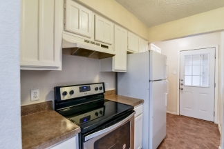 Cute 2 Bedroom Kennedale Half Duplex