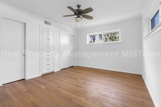 Live Elevated in the Heart of Viridian – Stunning Island Townhome!