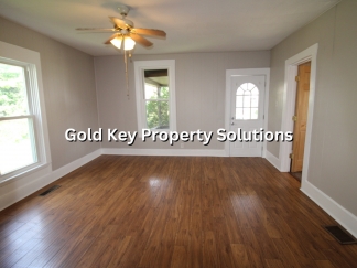 Updated 2 BR 1 BA House with Garage and Central Air (SECTION 8 APPROVED)