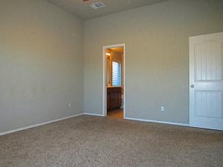 Pleasing 3 Bedroom Home in Deer Creek!  Move In Special No Pro-rate With 18 Month Lease!