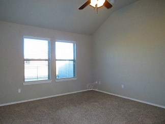 Pleasing 3 Bedroom Home in Deer Creek!  Move In Special No Pro-rate With 18 Month Lease!