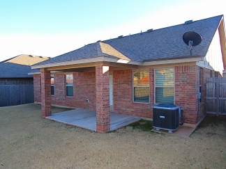 Pleasing 3 Bedroom Home in Deer Creek!  Move In Special No Pro-rate With 18 Month Lease!