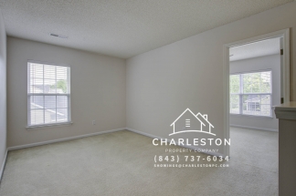141 Old Tree Road - Available 10/10