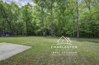 141 Old Tree Road - Available 10/10