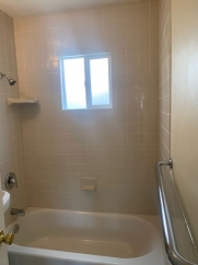 One Bedroom Apartment Walking Distance to Crown Point!