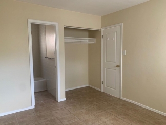 One Bedroom Apartment Walking Distance to Crown Point!