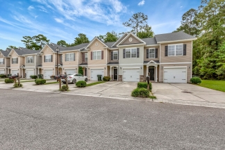 Beautiful town home in Summerville