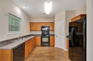 Beautiful town home in Summerville