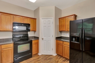 Beautiful town home in Summerville