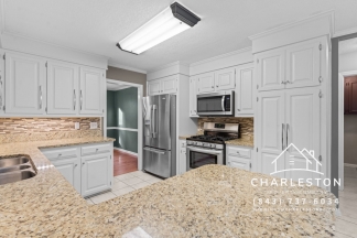 206 Downing Dr - Available Now!