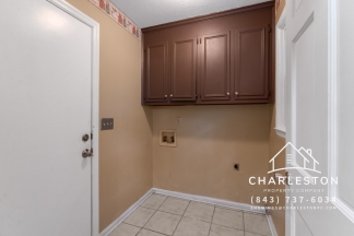 206 Downing Dr - Available Now!