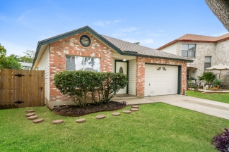 Charming 3-Bedroom Oasis with 2 Full Baths and Spacious 1,734 Sq. Ft. Layout in Converse, TX!
