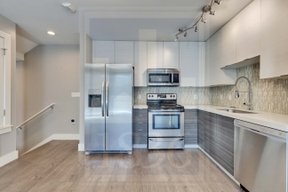 604 N Bluff Dr, Unit 150 - R15 - Green Team